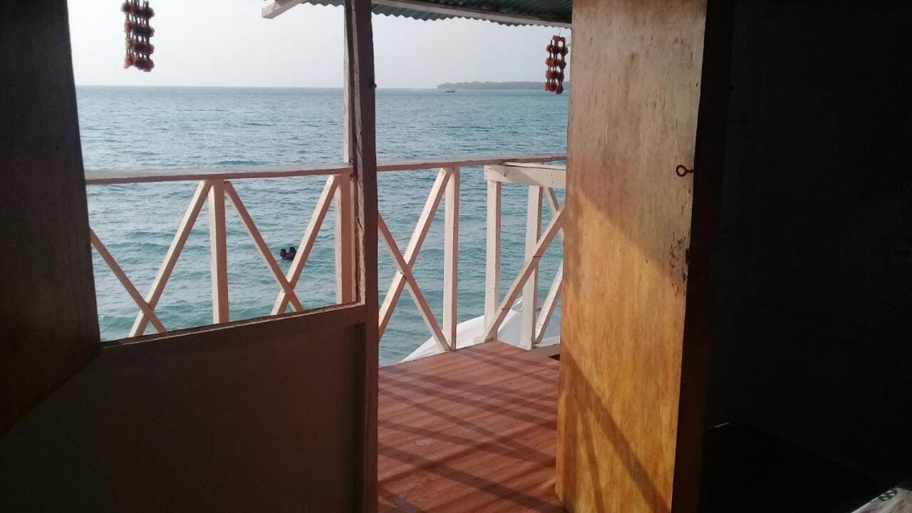 Cabanas Black And White Hotel Cartagena Exterior photo